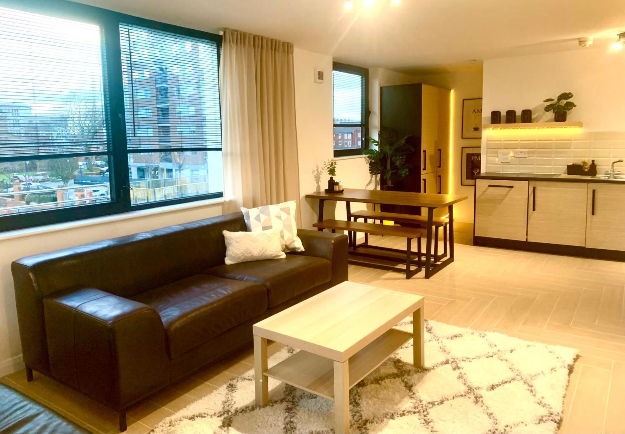 Large Stylish 3 Bedroom City Centre Apartment Free Secure Parking Liverpool Luaran gambar